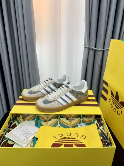 Gucci co-branded Dexter sneakers - Image 2
