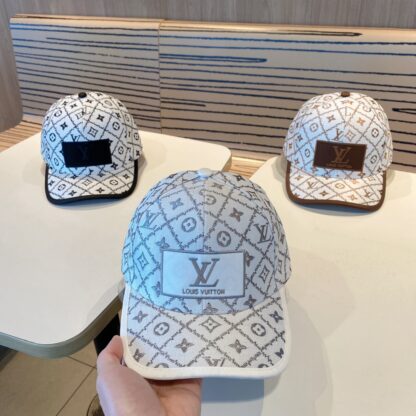 Louis Vuitton Korean version of the new British style baseball cap - Image 2