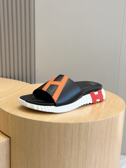 Hermès men's black and orange ultra-light and comfortable slippers - Image 2