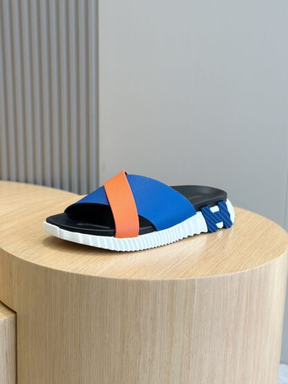 Hermès Men's Blue and Orange Cross-Color Ultra-Lightweight and Comfortable Slippers - Image 2