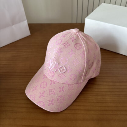 Louis Vuitton lightweight breathable baseball cap for men and women - Image 2