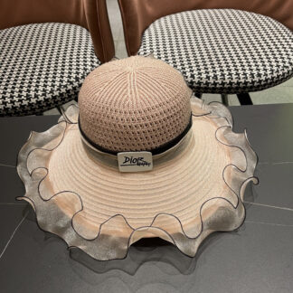 Dior elegant wide-brimmed sun hat
