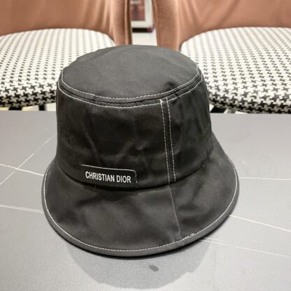 Dior's versatile bucket hat - Image 3
