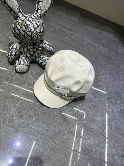 Dior stylish versatile beret - Image 3