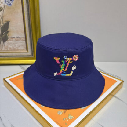Louis Vuitton double-sided bucket hat - Image 2
