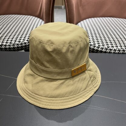 Louis Vuitton spring and summer all-match leisure sunshade sun basin - Image 2