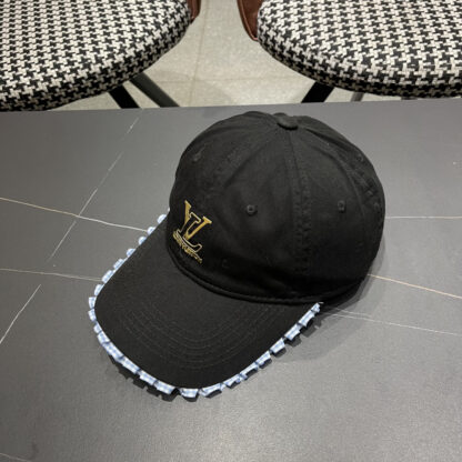 Louis Vuitton Korean style lace baseball cap for women - Image 3