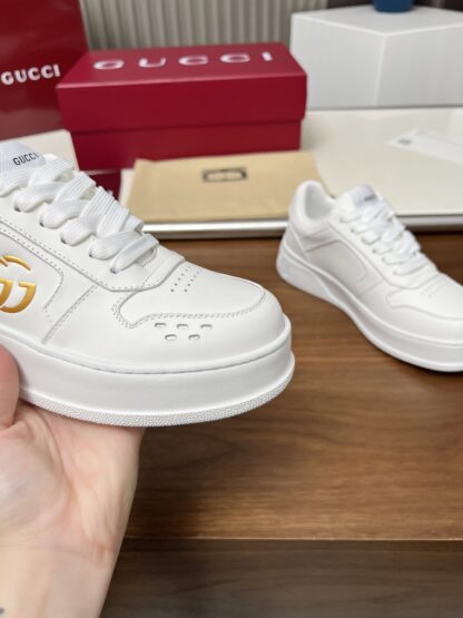 Gucci casual sneakers - Image 3
