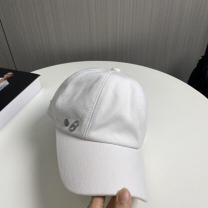 Hermès Women's Baseball Cap - Image 2