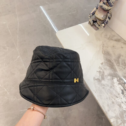 Hermès bucket hat for men and women - Image 2