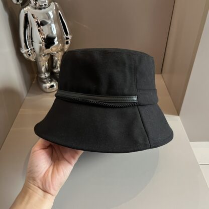 Hermès chain bucket hat - Image 2