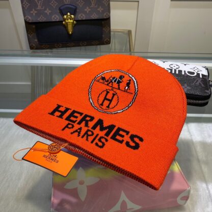 Hermès warm wool knitted hat - Image 2