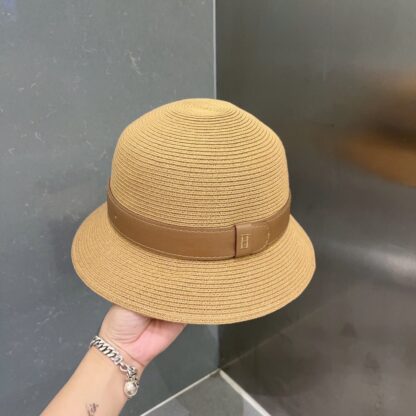 Hermès Lady Basin Hat - Image 2