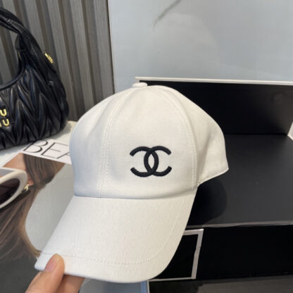 Chanel double-sided embroidered baseball cap - Image 2