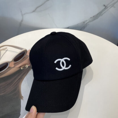 Chanel double-sided embroidered baseball cap - Image 2