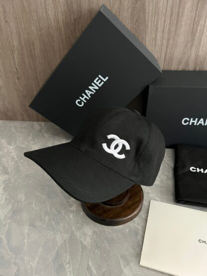 Chanel Classic Casual Baseball Cap - Image 2