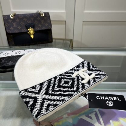 Chanel autumn and winter fashion soft knitted hat - Image 2