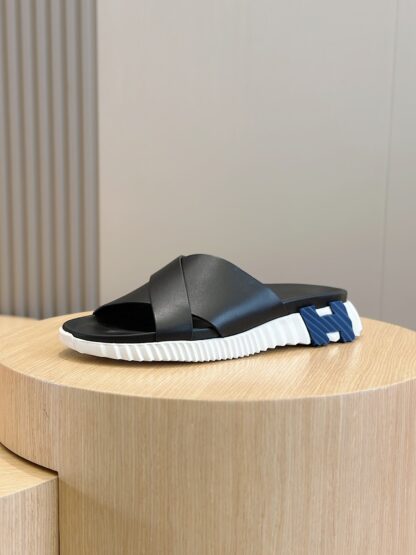 Hermès black and blue color matching men's cross ultra-light and comfortable slippers - Image 2