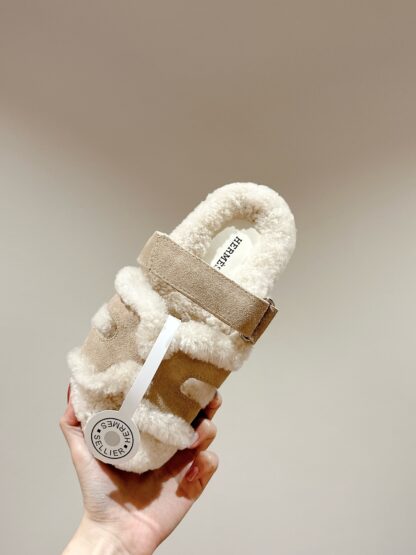 Hermès autumn and winter must-have stylish and comfortable apricot wool slippers - Image 2