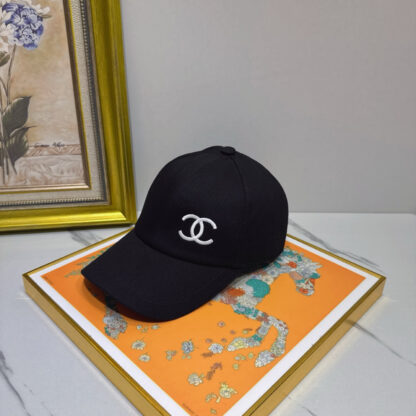 Chanel high-end baseball cap - Image 2