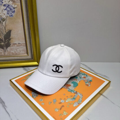 Chanel high-end baseball cap - Image 2