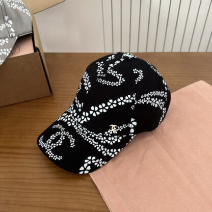 Chanel Classic Casual Baseball Cap - Image 2
