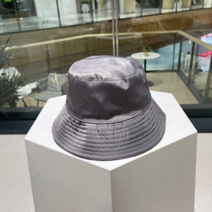 Dior casual double-sided bucket hat - Image 3