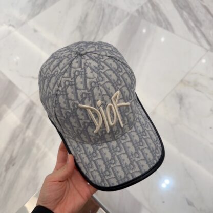 Dior casual fashion embroidered baseball cap - Image 3
