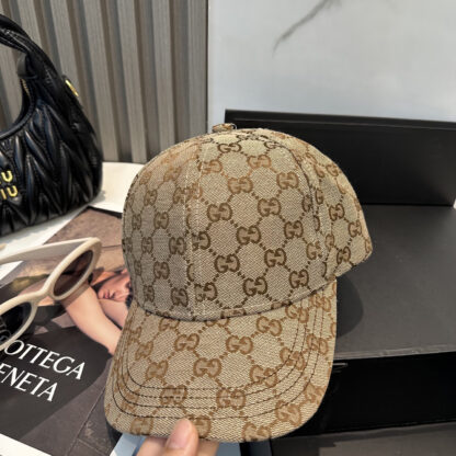 Gucci baseball cap - Image 2