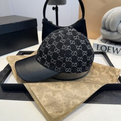 Gucci Spring/Summer Collection Baseball Cap - Image 2
