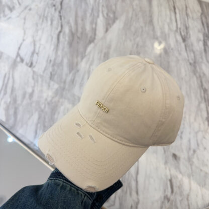 Fendi stylish simple baseball cap - Image 3