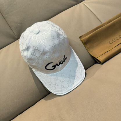 Gucci embroidered baseball cap - Image 2