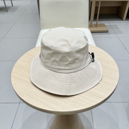 Fendi outdoor travel sun hat - Image 3