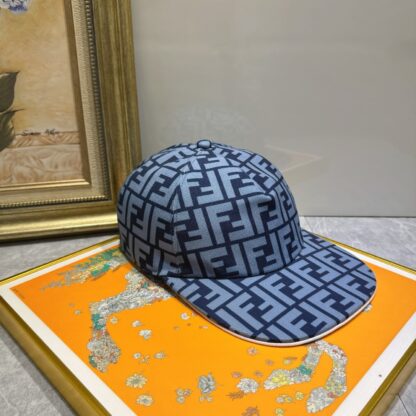 Fendi stylish breathable all-match baseball cap - Image 3