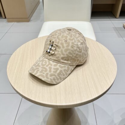 Burberry all-match personalized casual baseball cap - Image 3
