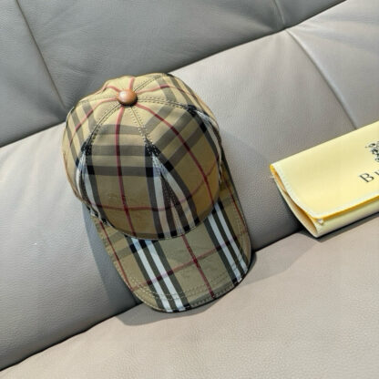 Burberry Simple Fashion Baseball Cap - Image 3