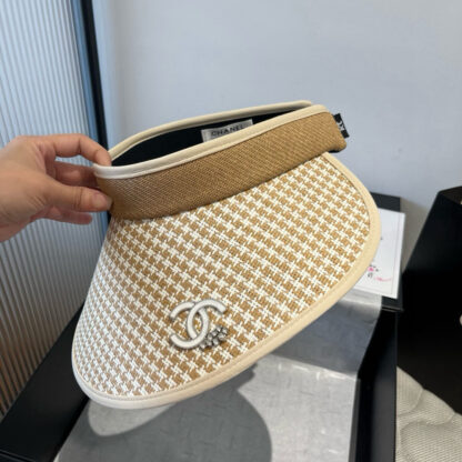Chanel knitted wavy brim bucket hat - Image 2