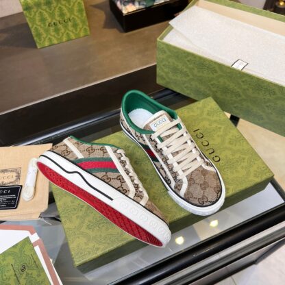 Gucci early spring casual sneakers - Image 3