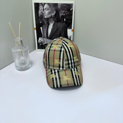 Burberry Classic Slouch Baseball Cap - Image 3