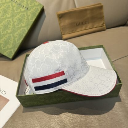 Gucci baseball cap for men and women - Image 2