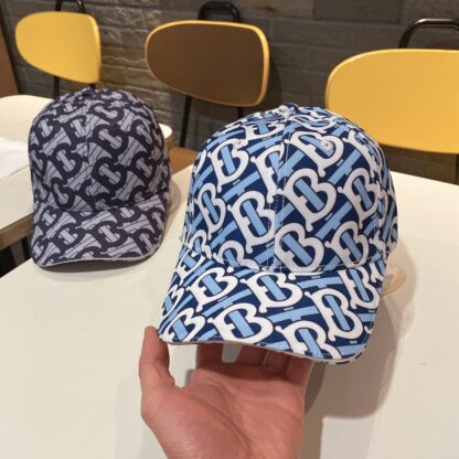 Burberry Classic Slouchy Print Baseball Cap - Image 3
