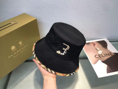 Burberry Fashion Bucket Hat - Image 2