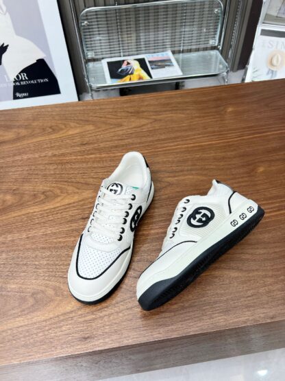 Gucci low-top distressed sneakers - Image 3