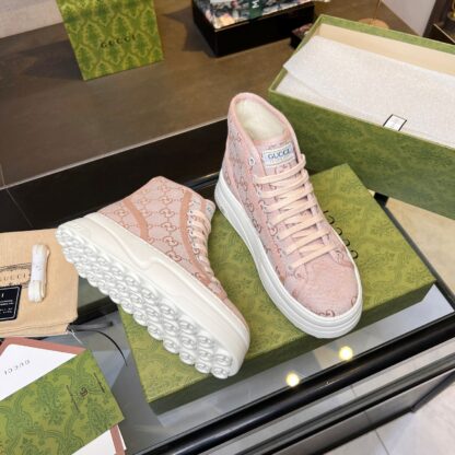 Gucci early spring casual sneakers - Image 3