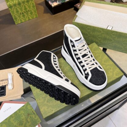 Gucci early spring casual sneakers - Image 2