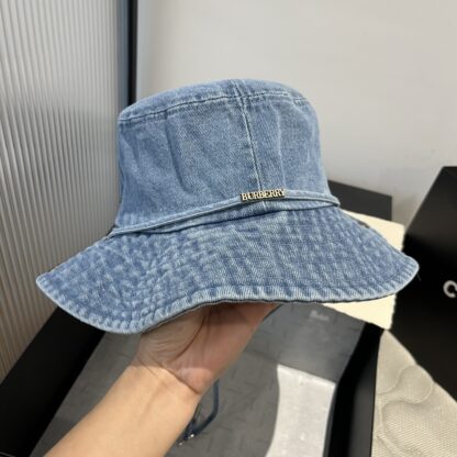 Burberry New Denim Bucket Hat - Image 3