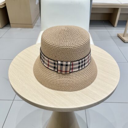 Burberry Casual Simple Bucket Hat Sunshade Straw Hat - Image 3