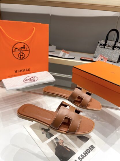 Hermès early spring new brown handmade slippers - Image 2