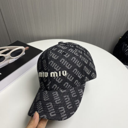 Miu Miu embroidered baseball cap - Image 3