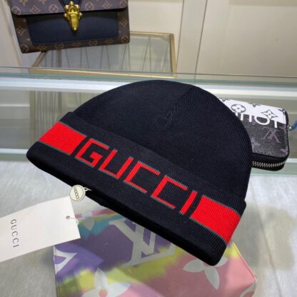 Gucci headband embellished knitted hat - Image 2
